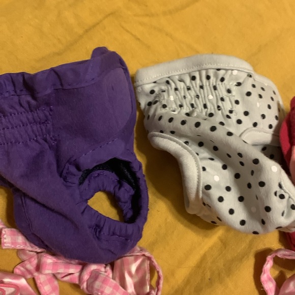 X-small doggie diapers. - Picture 3 of 4